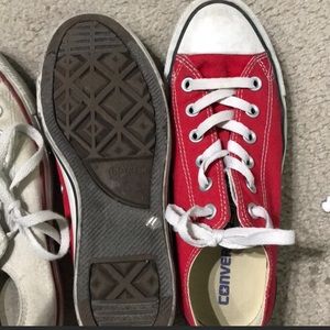 Red low top converse
